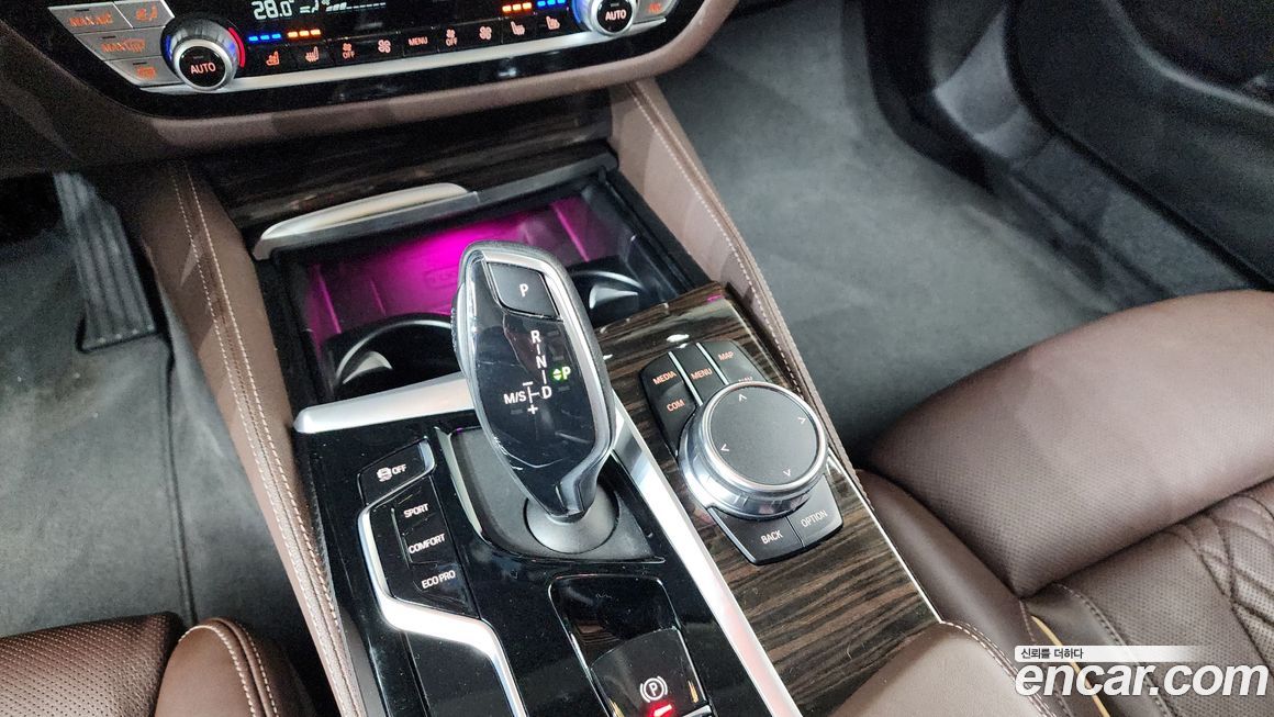 BMW 5-Series 2022
