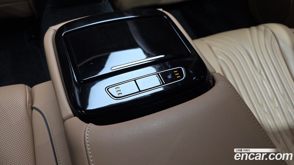 Genesis G80 2023