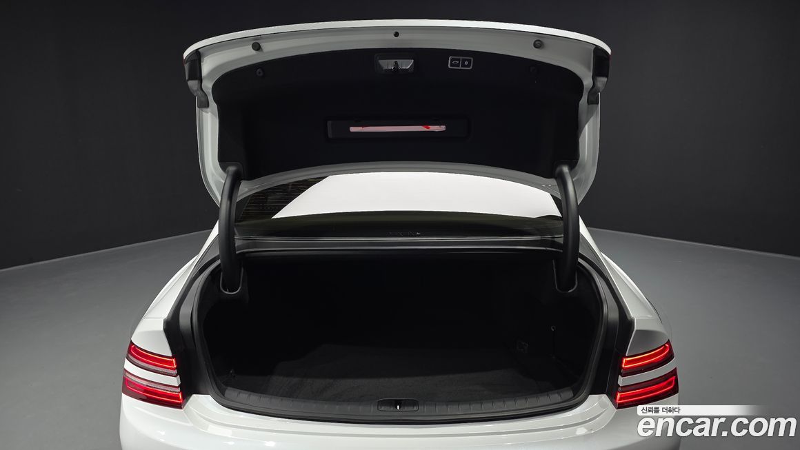 Genesis G80 2023