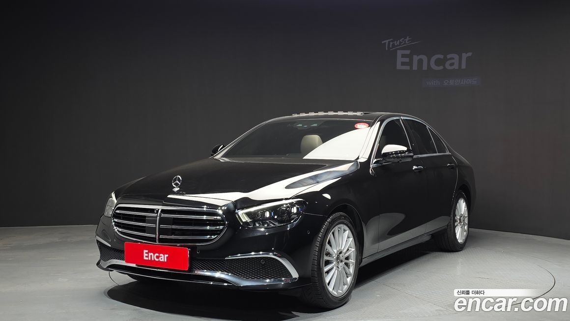 Mercedes-Benz E-Class 2022