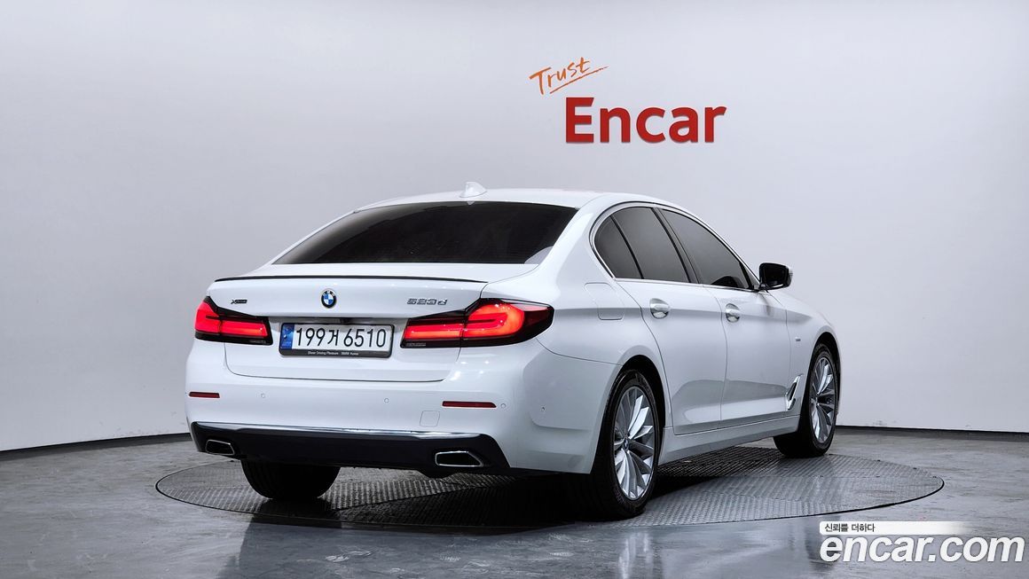 BMW 5-Series 2022