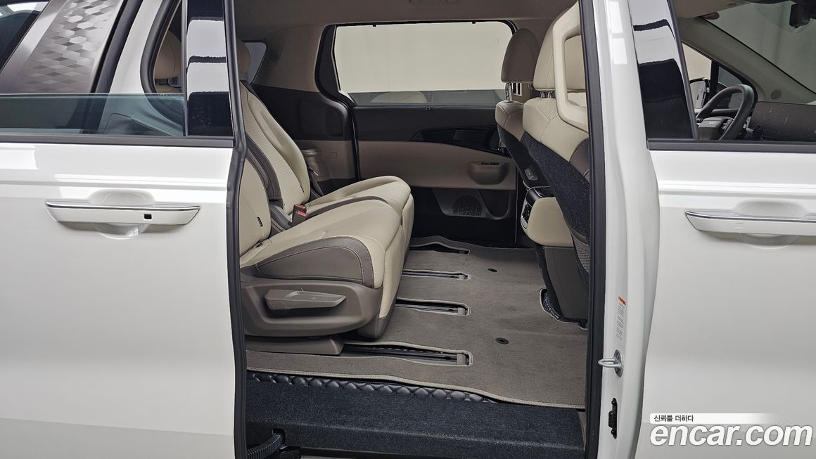 Kia Canival 2025