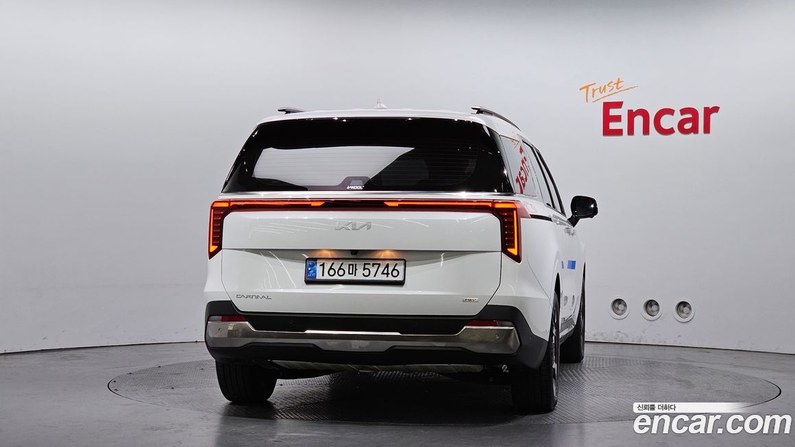 Kia Canival 2025