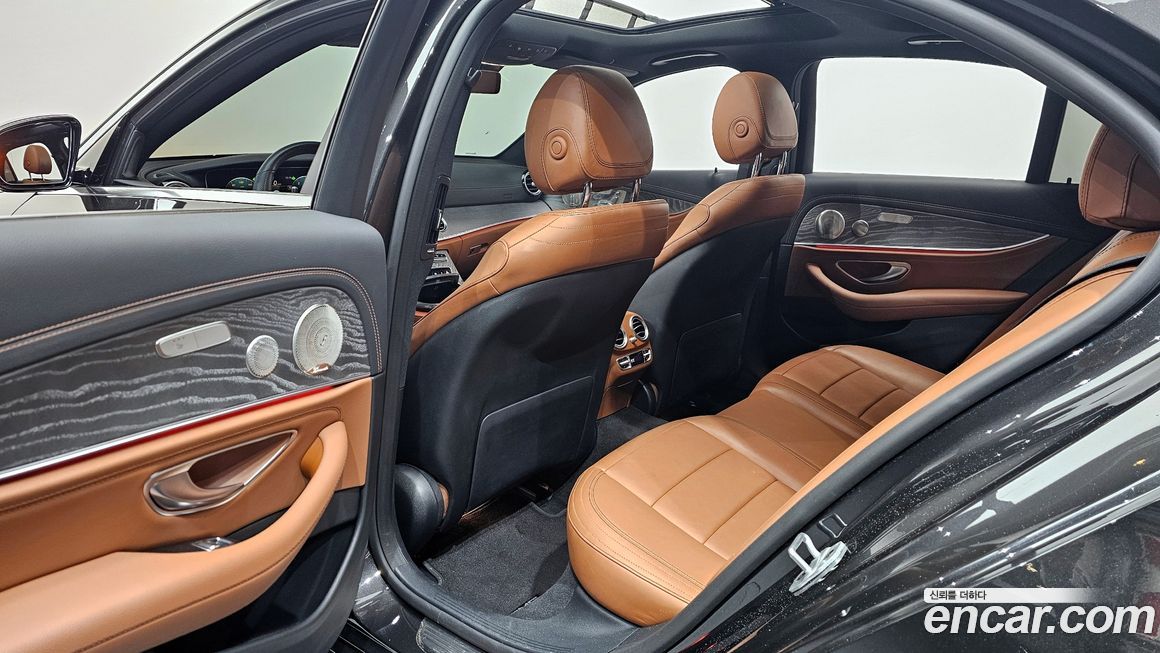 Mercedes-Benz E-Class 2021