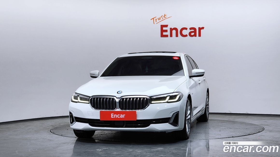 BMW 5-Series 2022