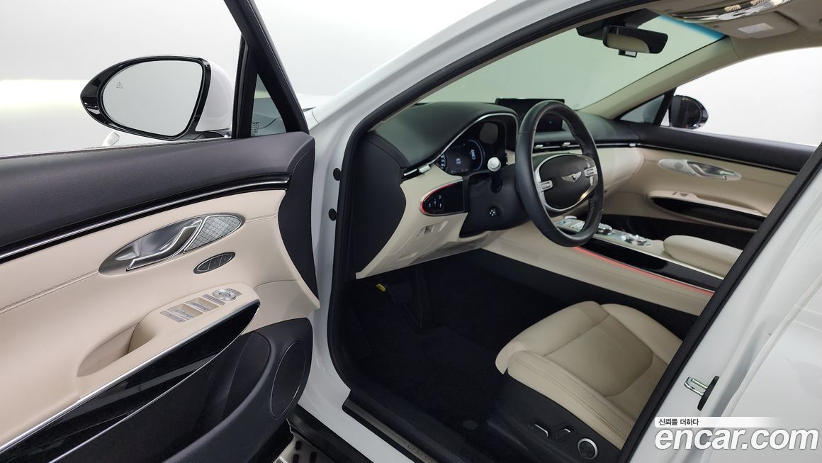 Genesis GV70 2024
