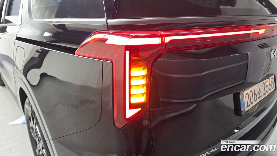 Kia Canival 2025