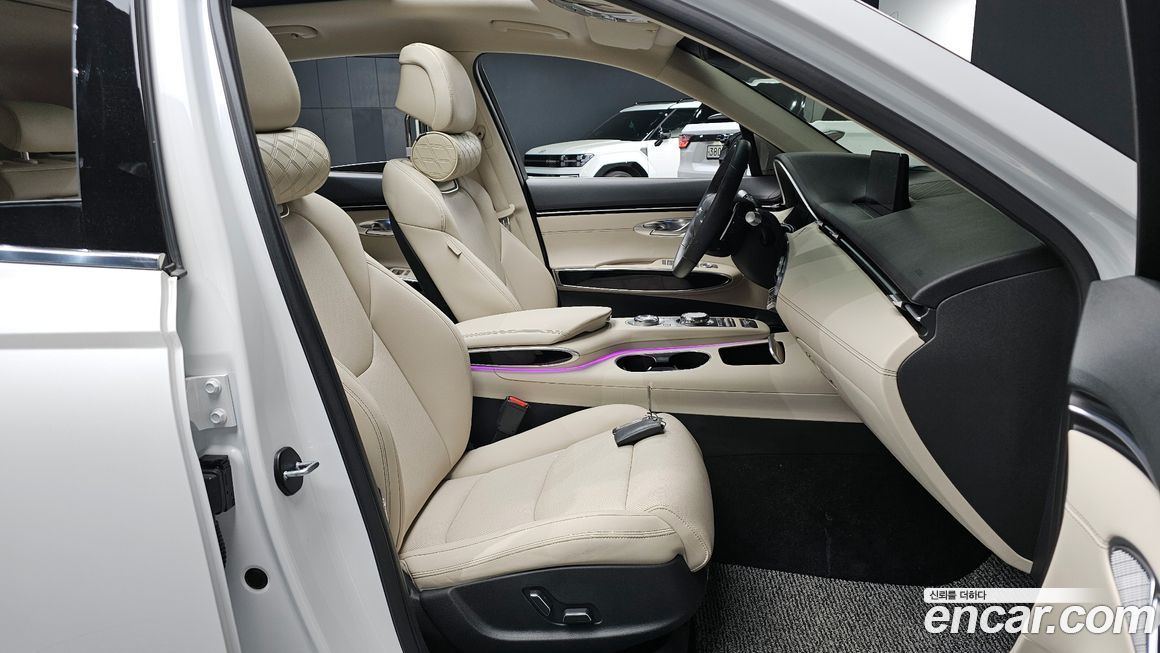 Genesis GV70 2024