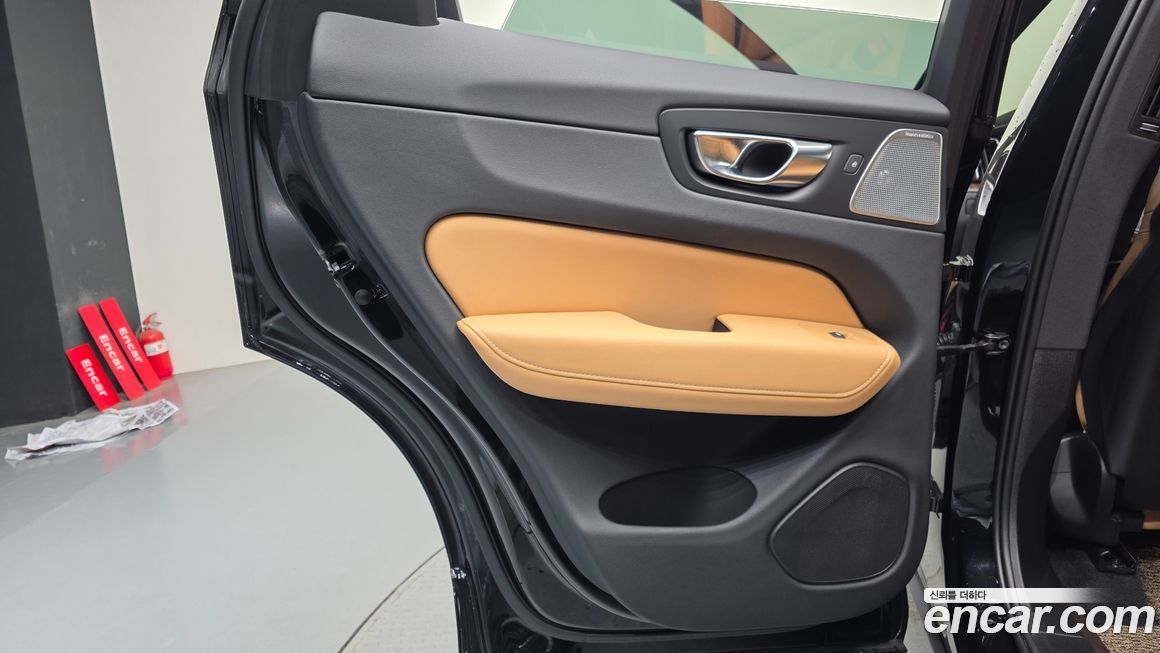 Volvo XC60 2022