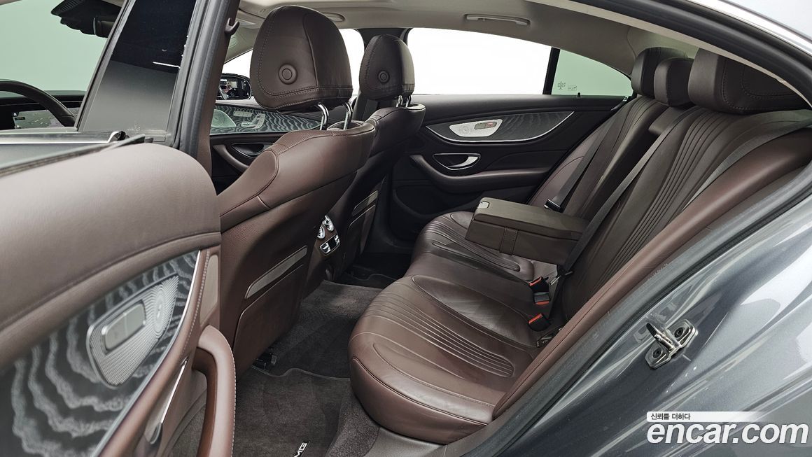 Mercedes-Benz CLS-Class 2021