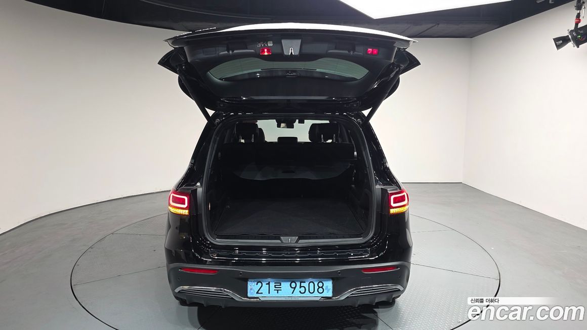 Mercedes-Benz EQB 2023