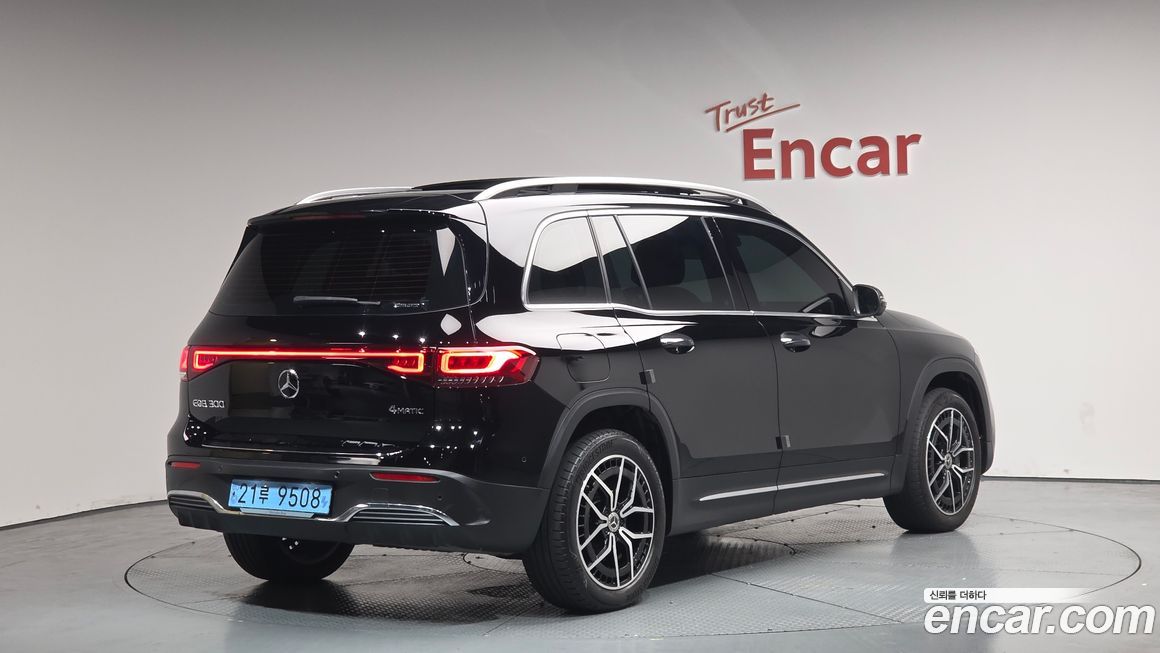 Mercedes-Benz EQB 2023