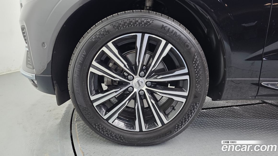 Volvo XC60 2022