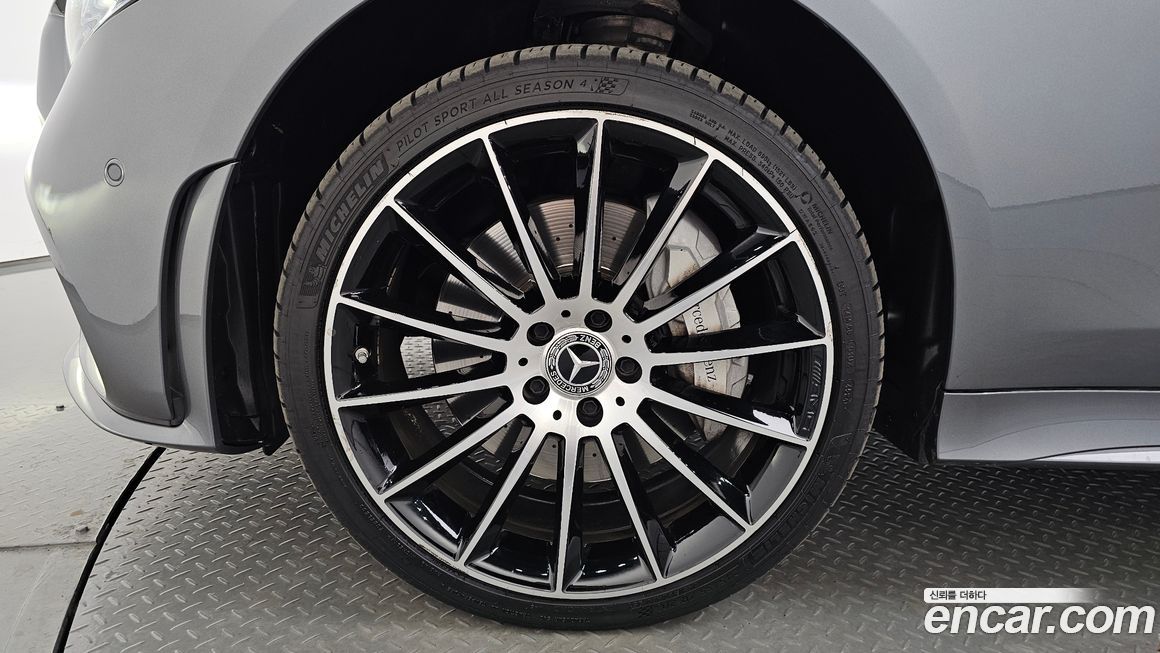 Mercedes-Benz CLS-Class 2021