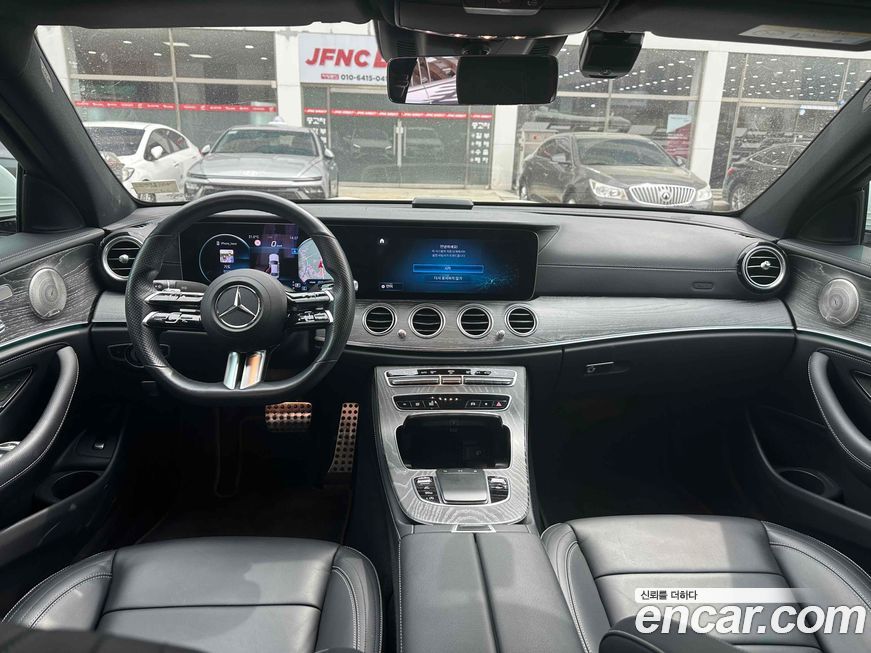Mercedes-Benz E-Class 2021