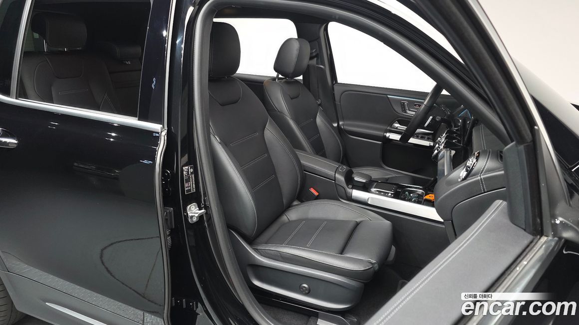 Mercedes-Benz EQB 2023