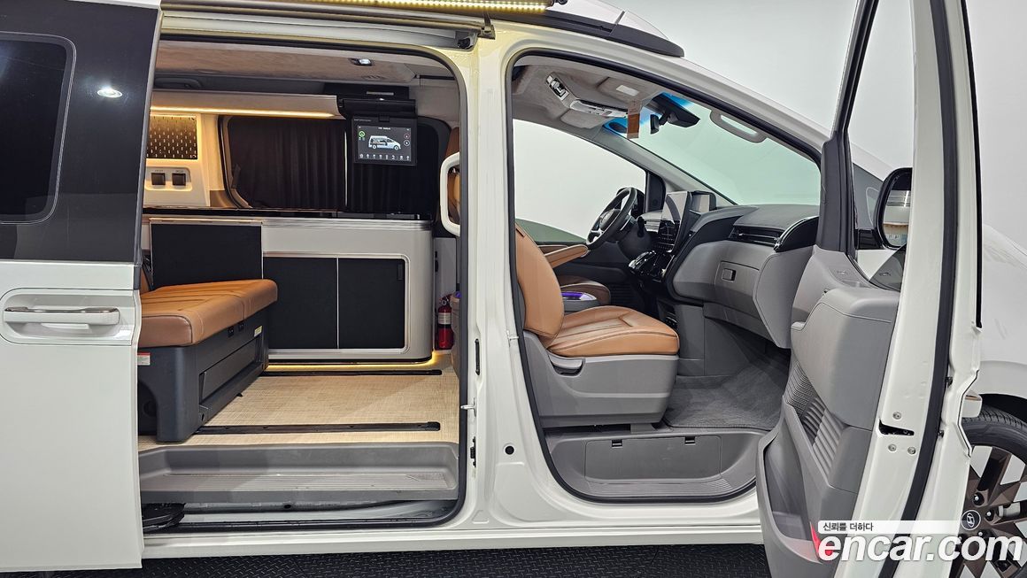 Hyundai Staria 2024