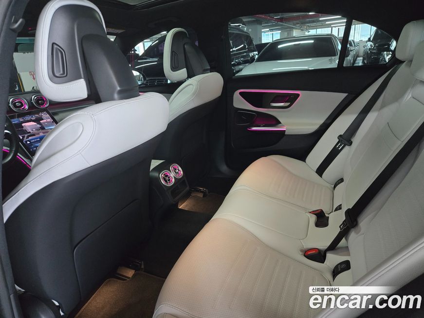 Mercedes-Benz C-Class 2023