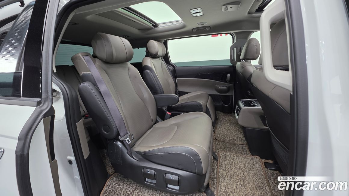 Kia Canival 2024