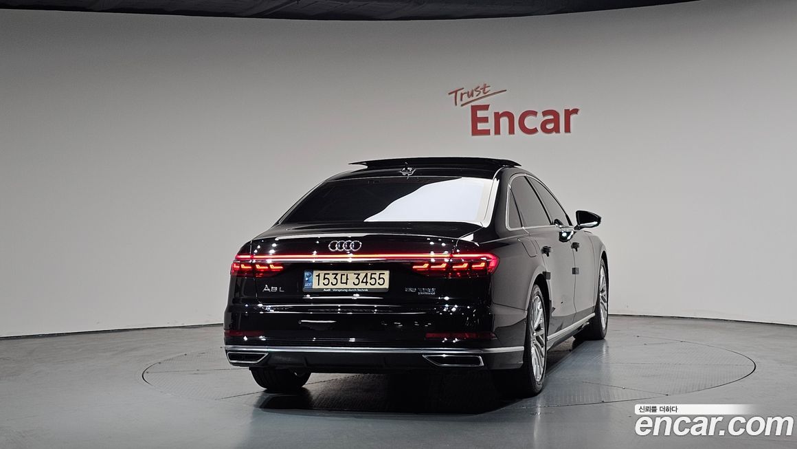 Audi A8 2021