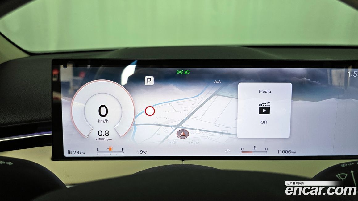 Genesis GV70 2025