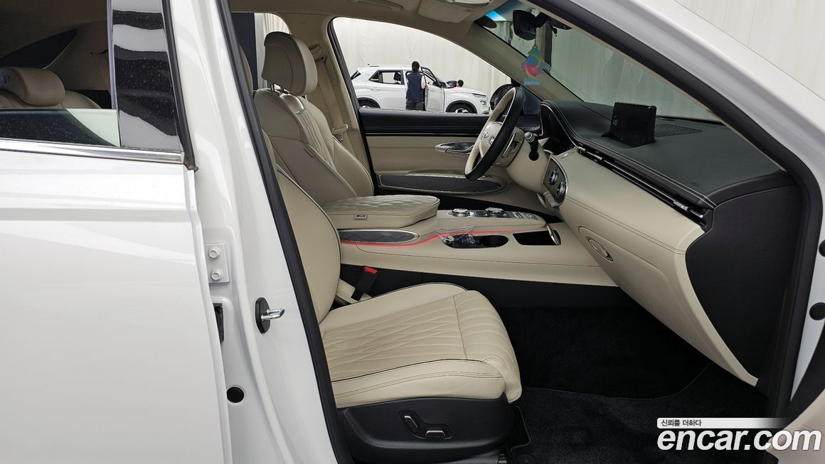 Genesis GV70 2024