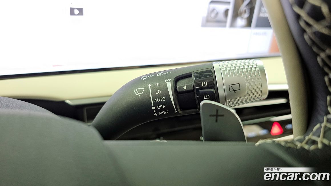 Genesis GV70 2025