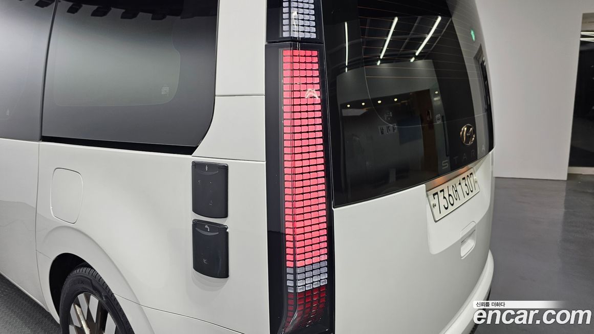 Hyundai Staria 2024