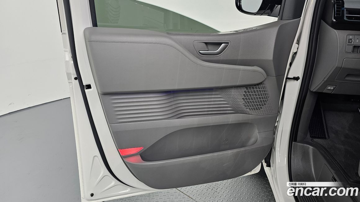 Hyundai Staria 2024