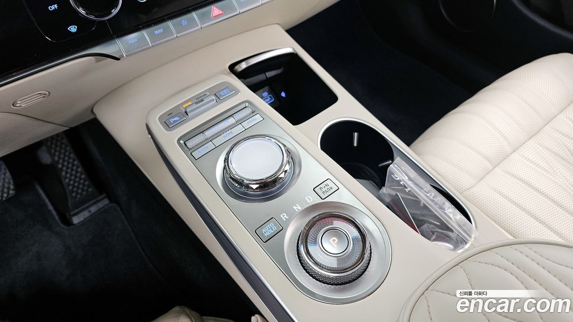 Genesis GV70 2024