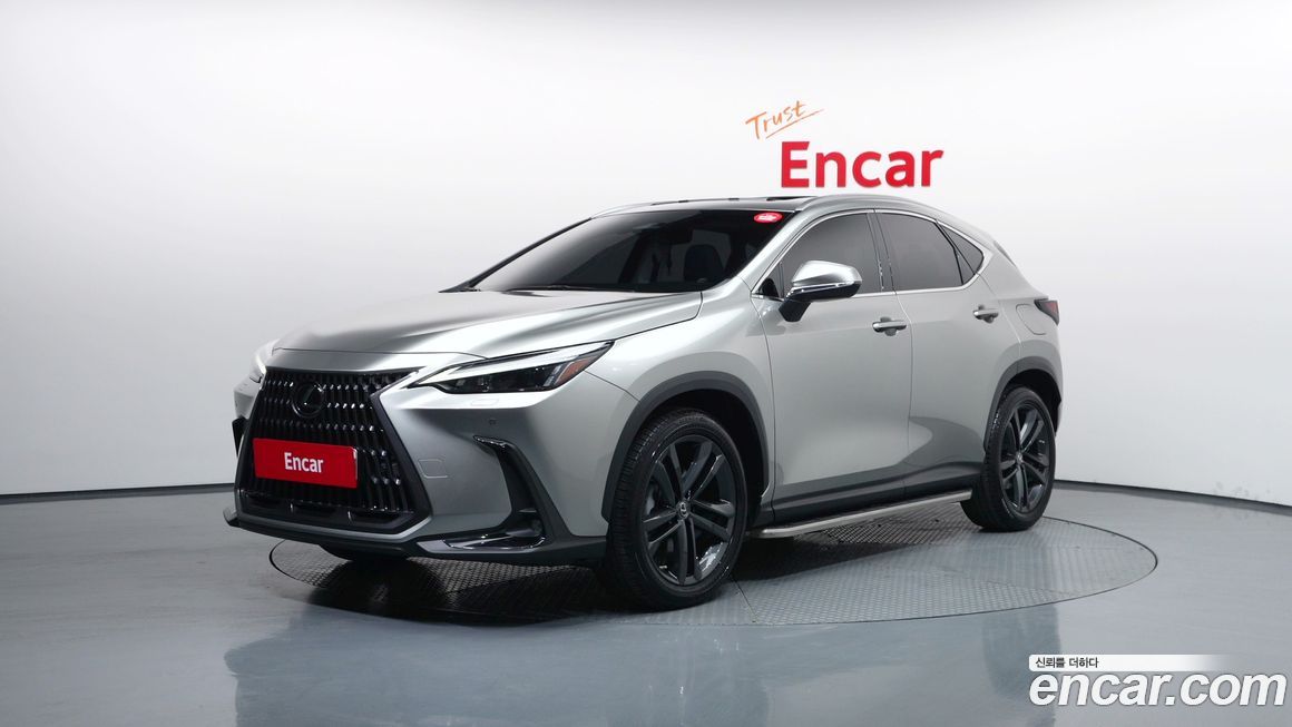 Lexus NX 2023
