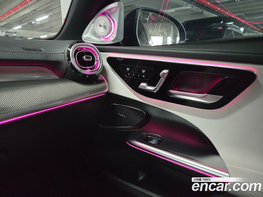 Mercedes-Benz C-Class 2023