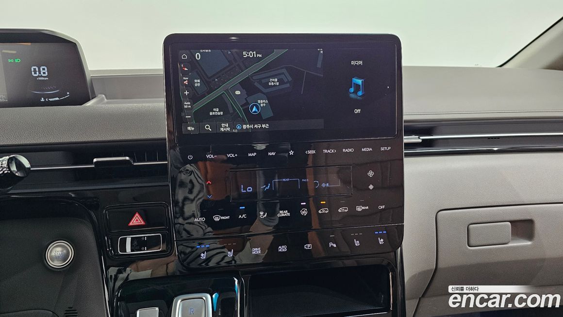 Hyundai Staria 2024