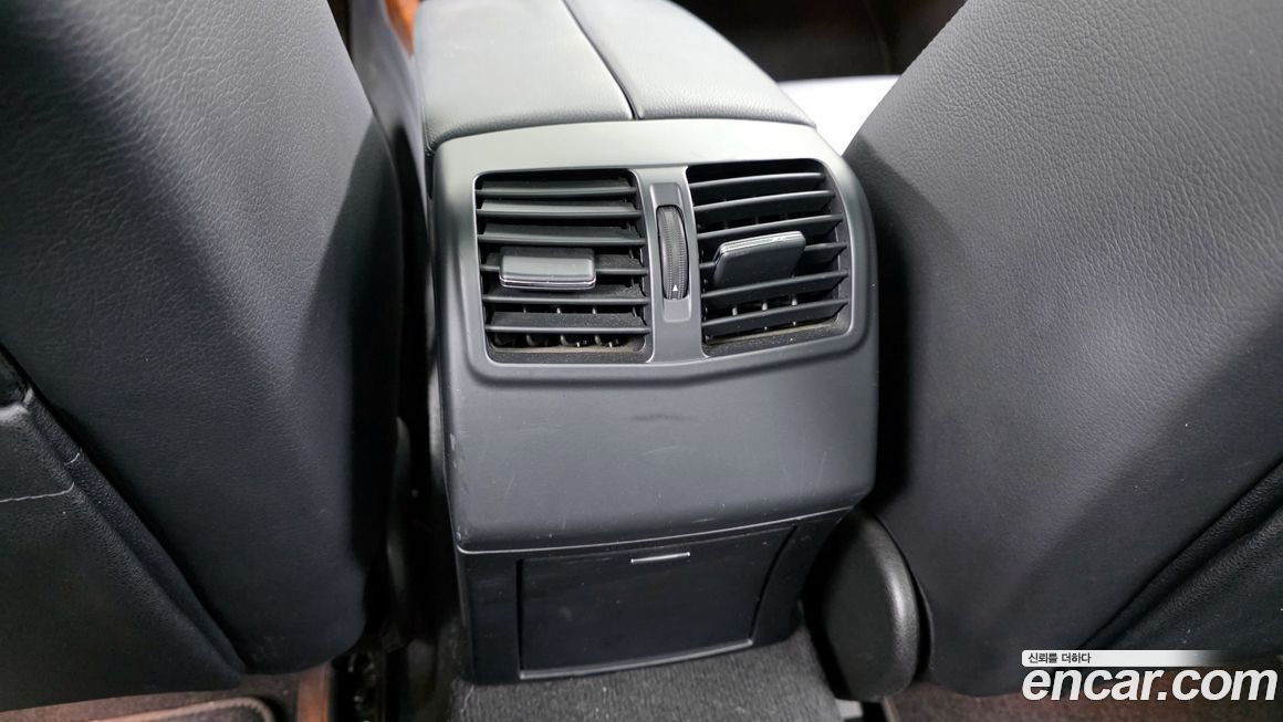 Mercedes-Benz E-Class 2012