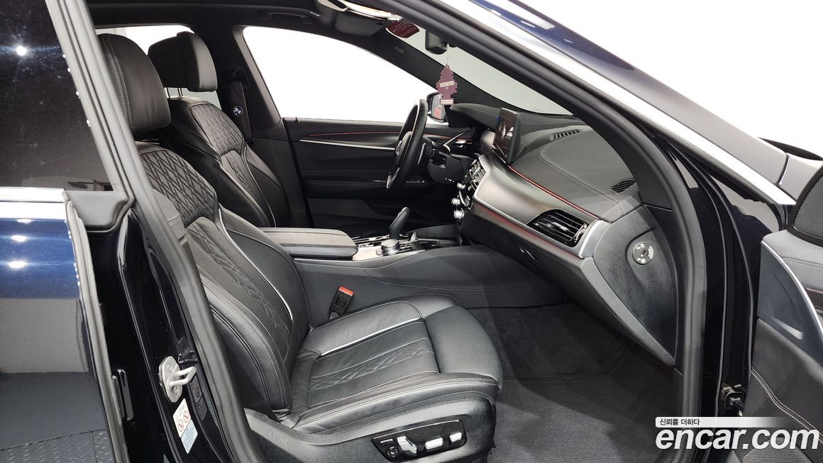 BMW Gran Turismo 2023