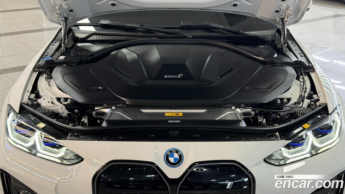 BMW i4 2024