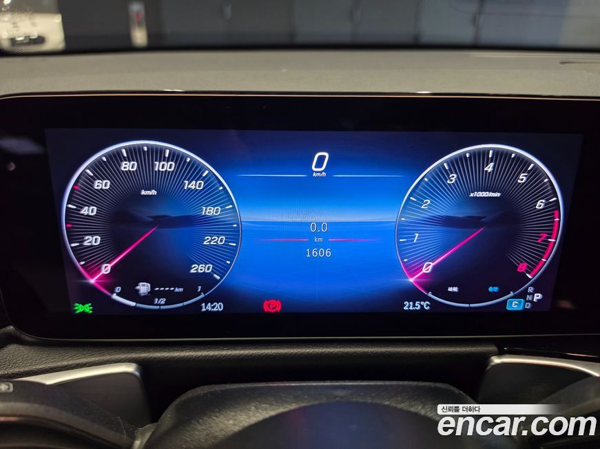 Mercedes-Benz GLB-Class 2025