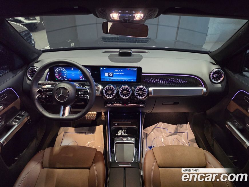 Mercedes-Benz GLB-Class 2025