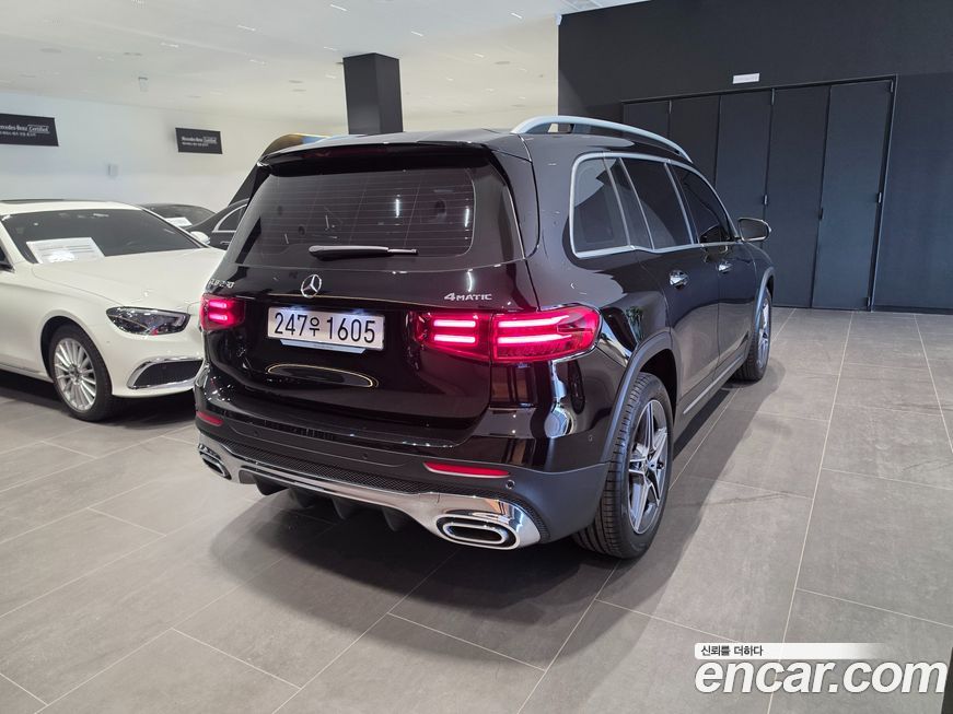 Mercedes-Benz GLB-Class 2025