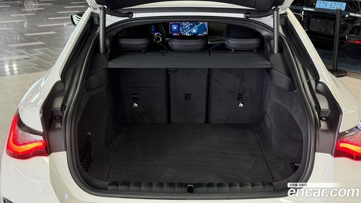 BMW i4 2024