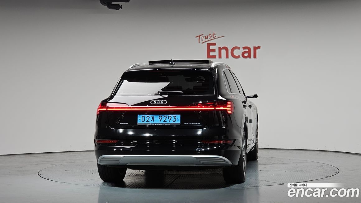Audi e-tron 2021