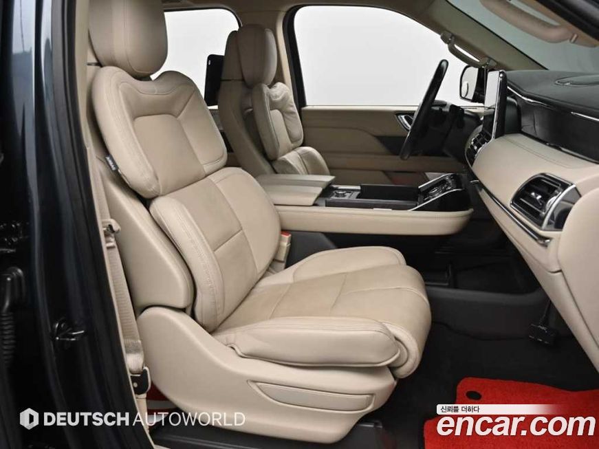 Lincoln Navigator 2021