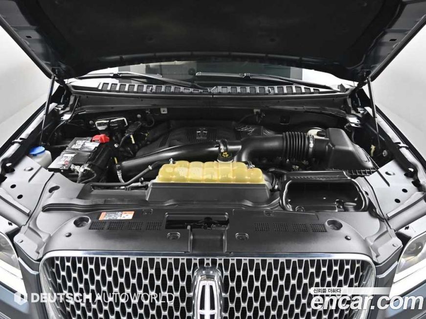 Lincoln Navigator 2021