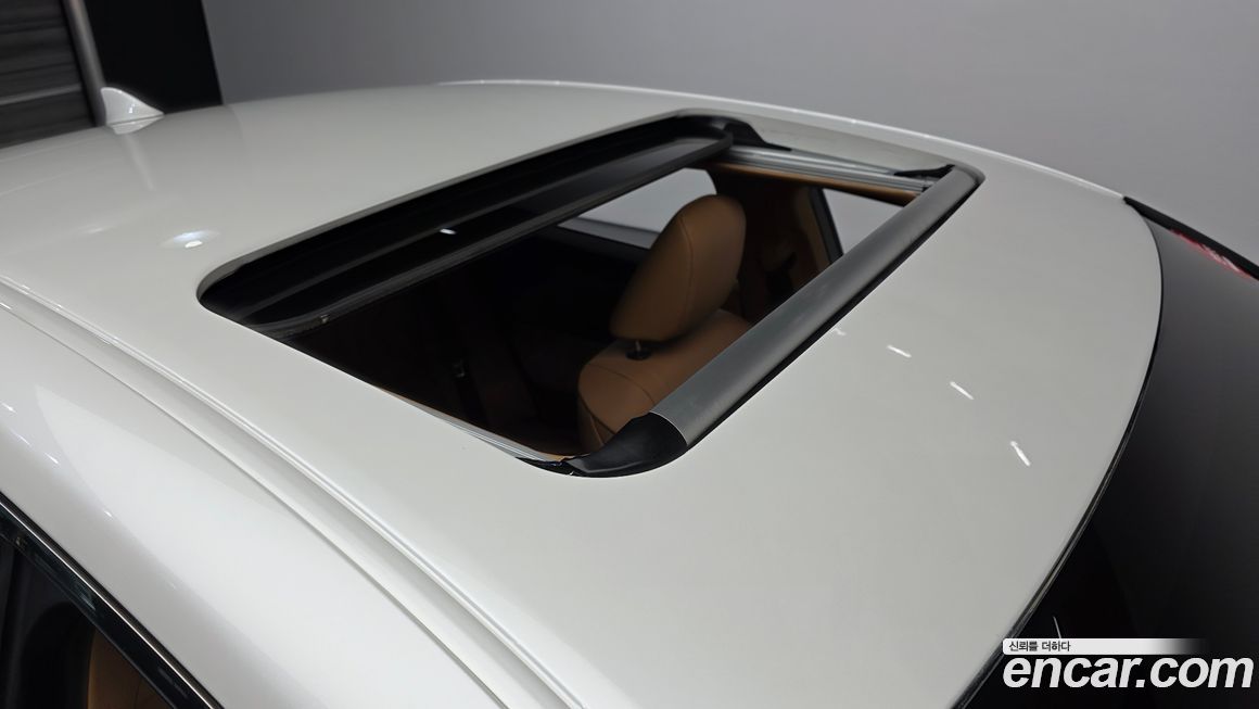 Lexus ES 2025