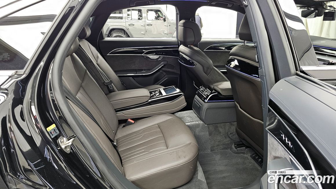 Audi A8 2021