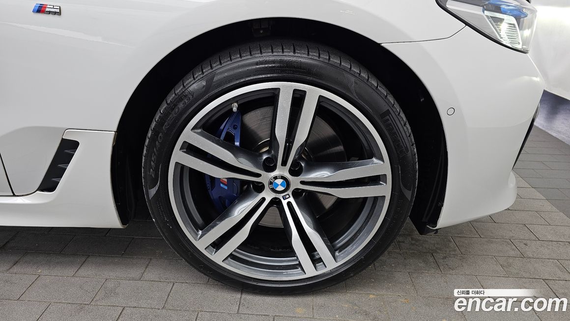 BMW Gran Turismo 2023