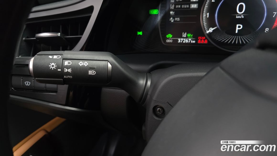Lexus ES 2025