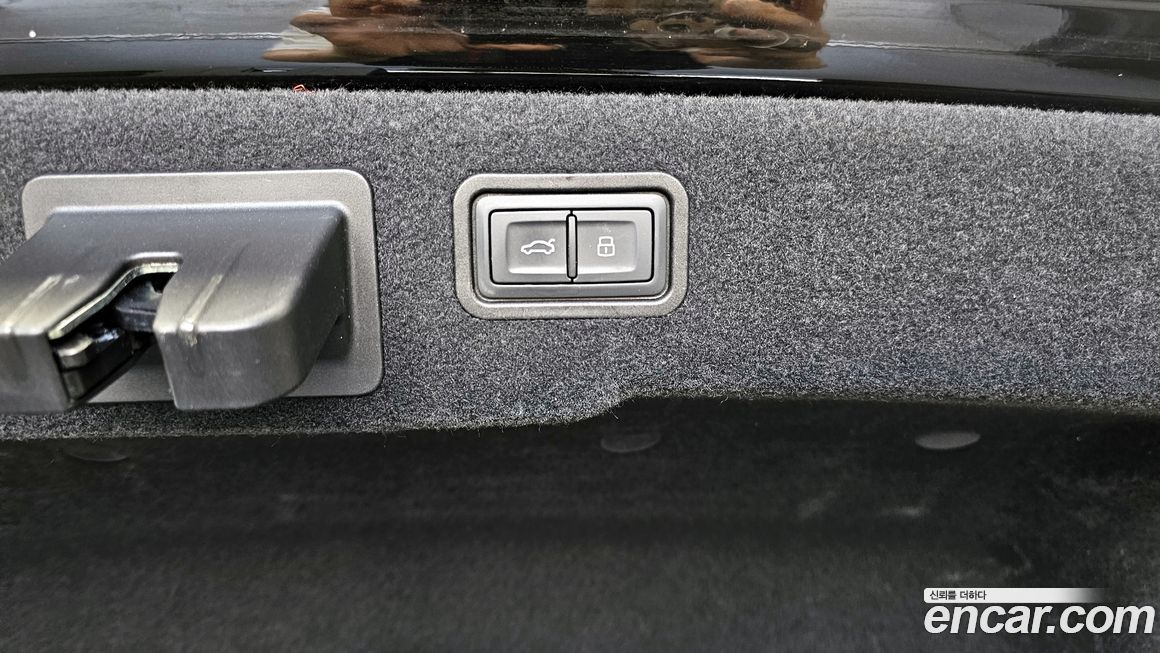 Audi A8 2021