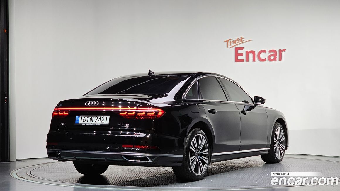 Audi A8 2021