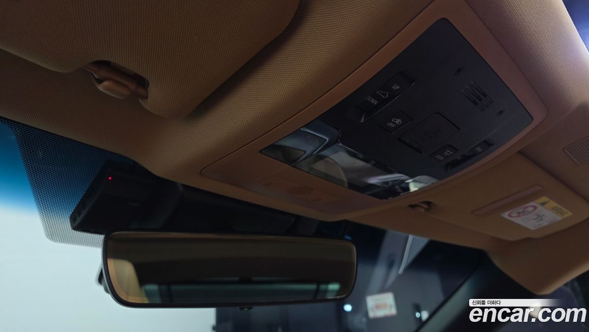 Lexus ES 2025